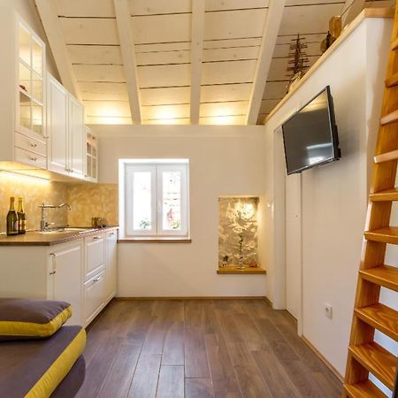 Romantic Apartment In Center Split Luaran gambar