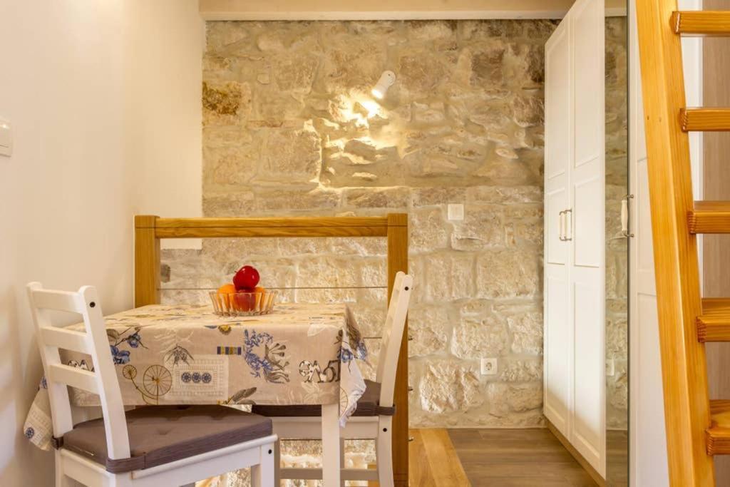 Romantic Apartment In Center Split Luaran gambar